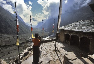 13 Longtang Gompa, Tzum